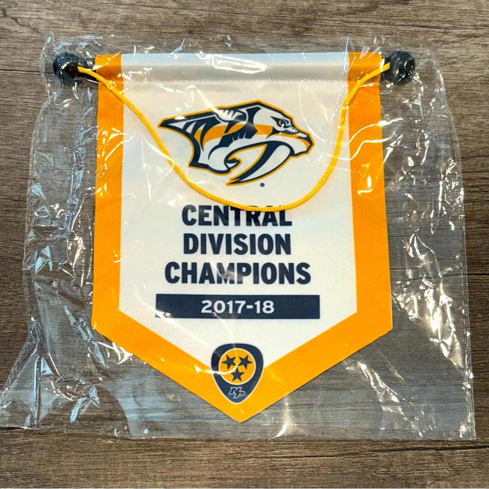 Nashville Predators 2017-2018 Central Division Champions Replica Mini Banner
